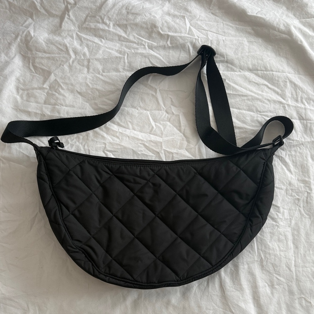 Uniqlo large half moon bag
